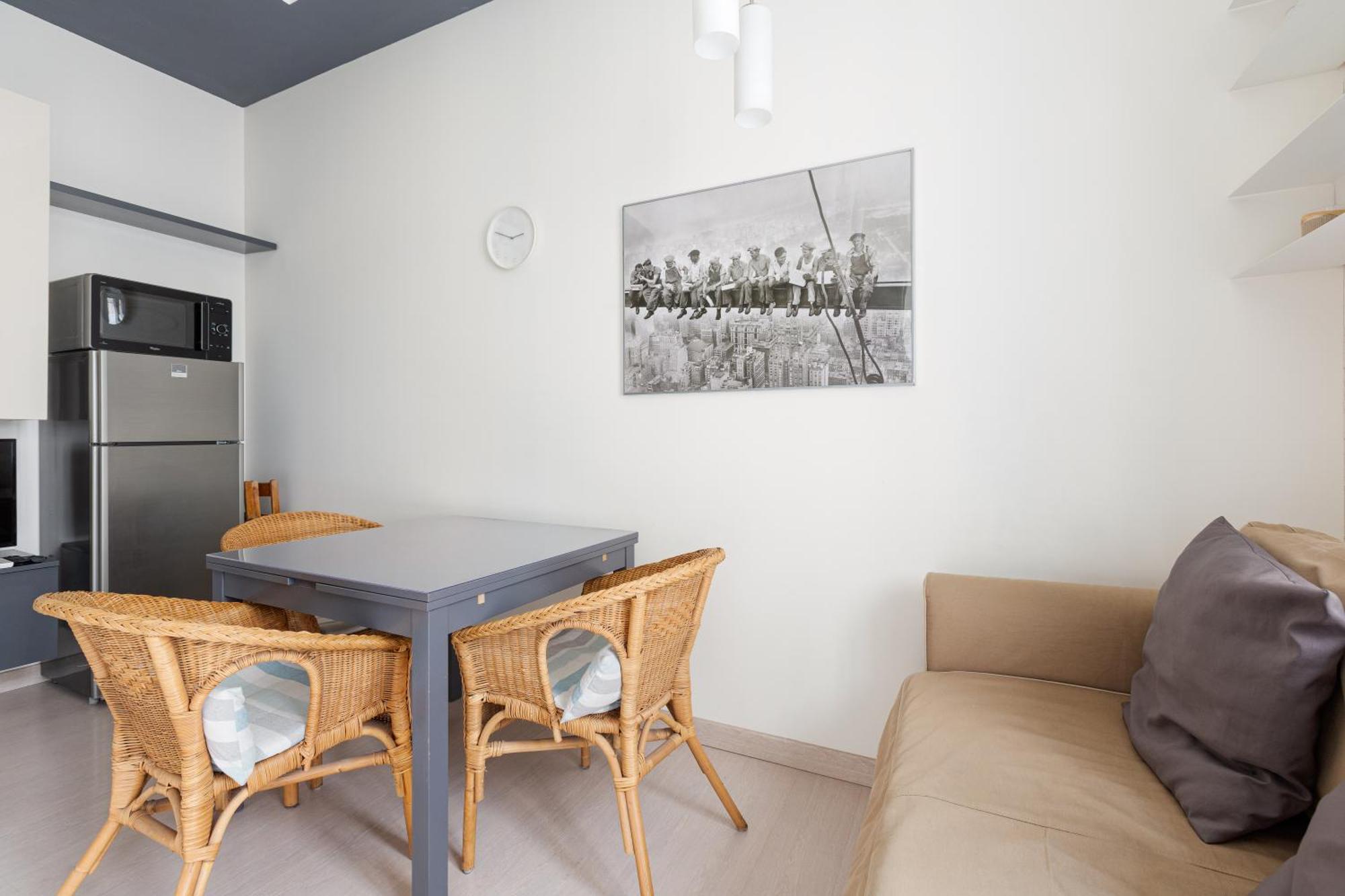 Apartment Bright - 650 M Far From Arco Della Pace