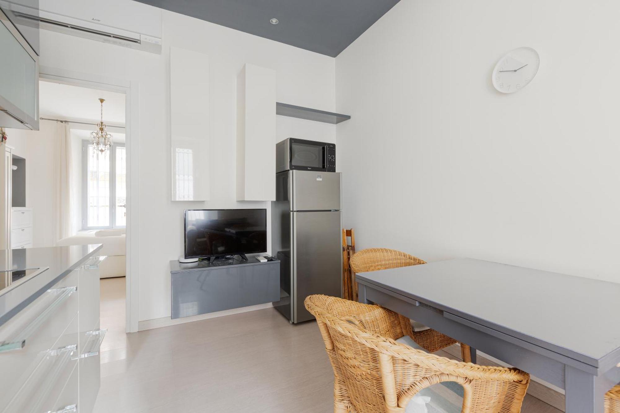 Bright - 650 M Far From Arco Della Pace Apartment *
